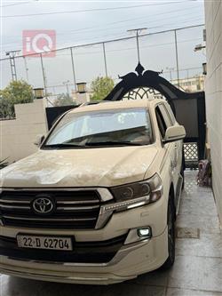 تويوتا لاندكروزر